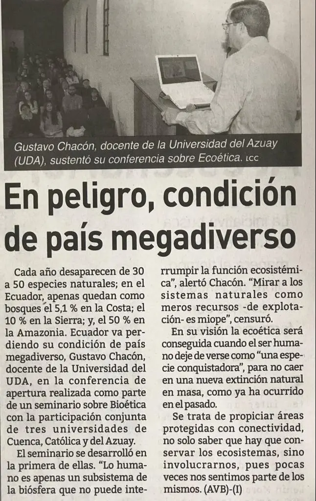 El Dr. Gustavo Chacón Vintimilla docente de la Escuela de Biología, abre el debate para las Jornadas de Bioética